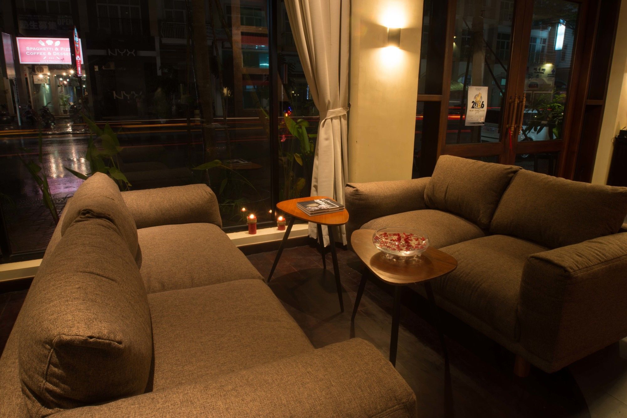 Almond Hotel Bassac River Phnompenh Exteriér fotografie