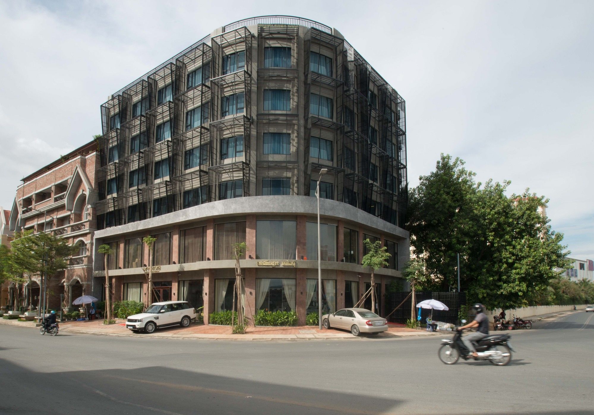 Almond Hotel Bassac River Phnompenh Exteriér fotografie